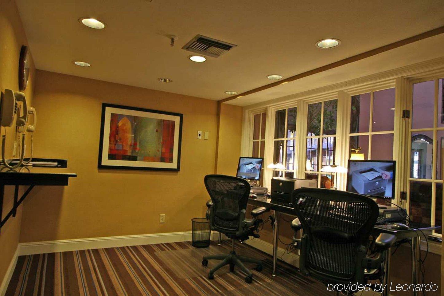 Embassy Suites By Hilton Napa Valley Facilități foto